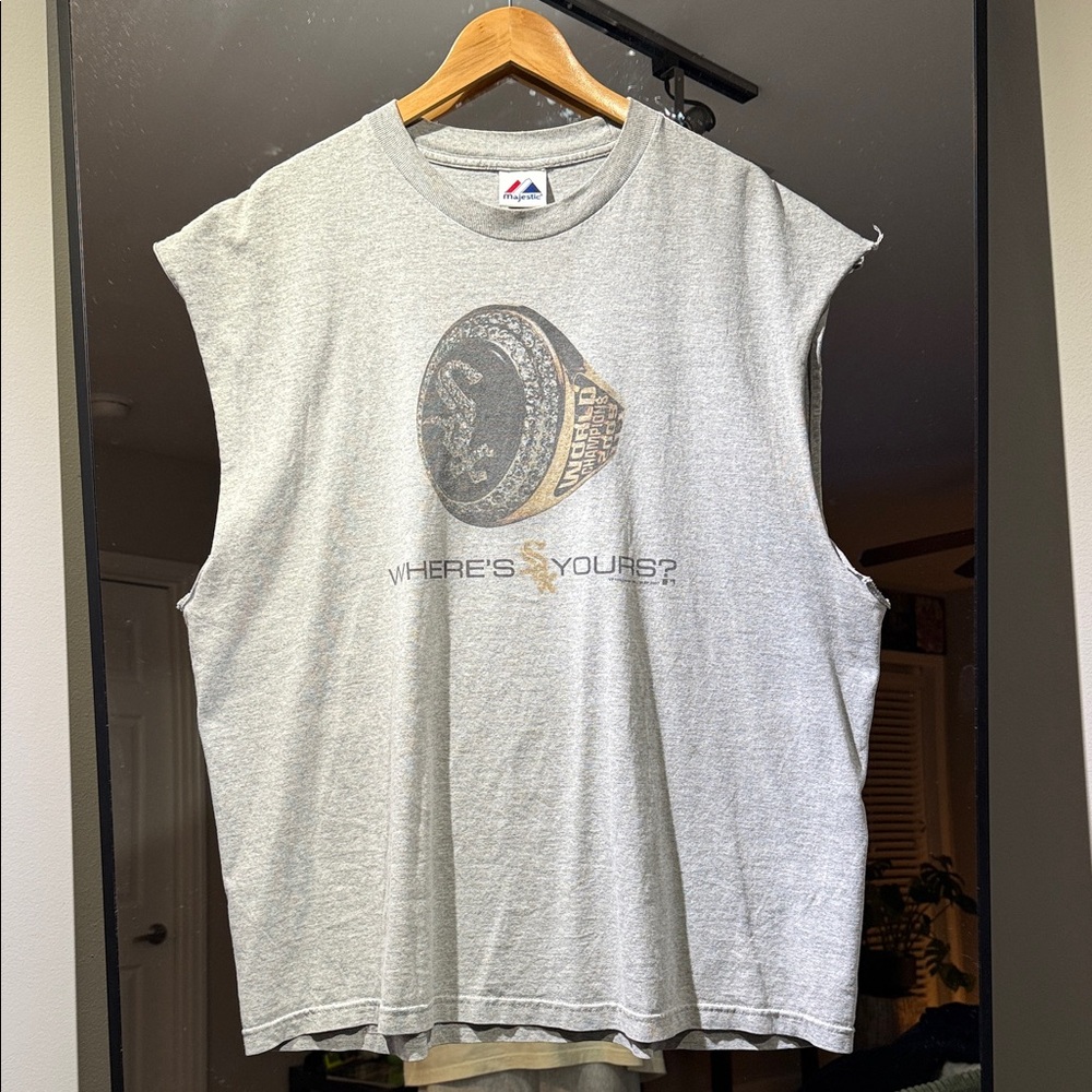 2005 Majestic Chicago White Sox Gray Sleeveless world series Ring Graphic Tee